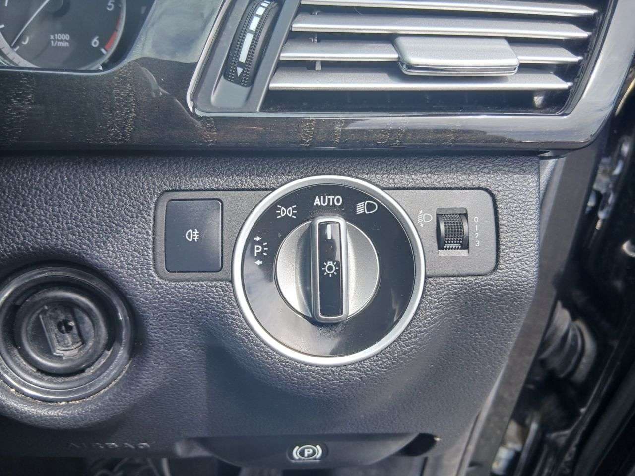 2012 MERCEDES-BENZ E CLASS 2012 MERCEDES-BENZ E CLASS