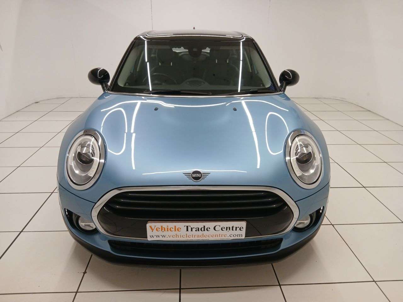 A 2018 MINI CLUBMAN 1.5 Cooper Estate 6dr Petrol Auto Euro 6 (s/s) (136 ps) A 2018 MINI CLUBMAN 1.5 Cooper Estate 6dr Petrol Auto Euro 6 (s/s) (136 ps)