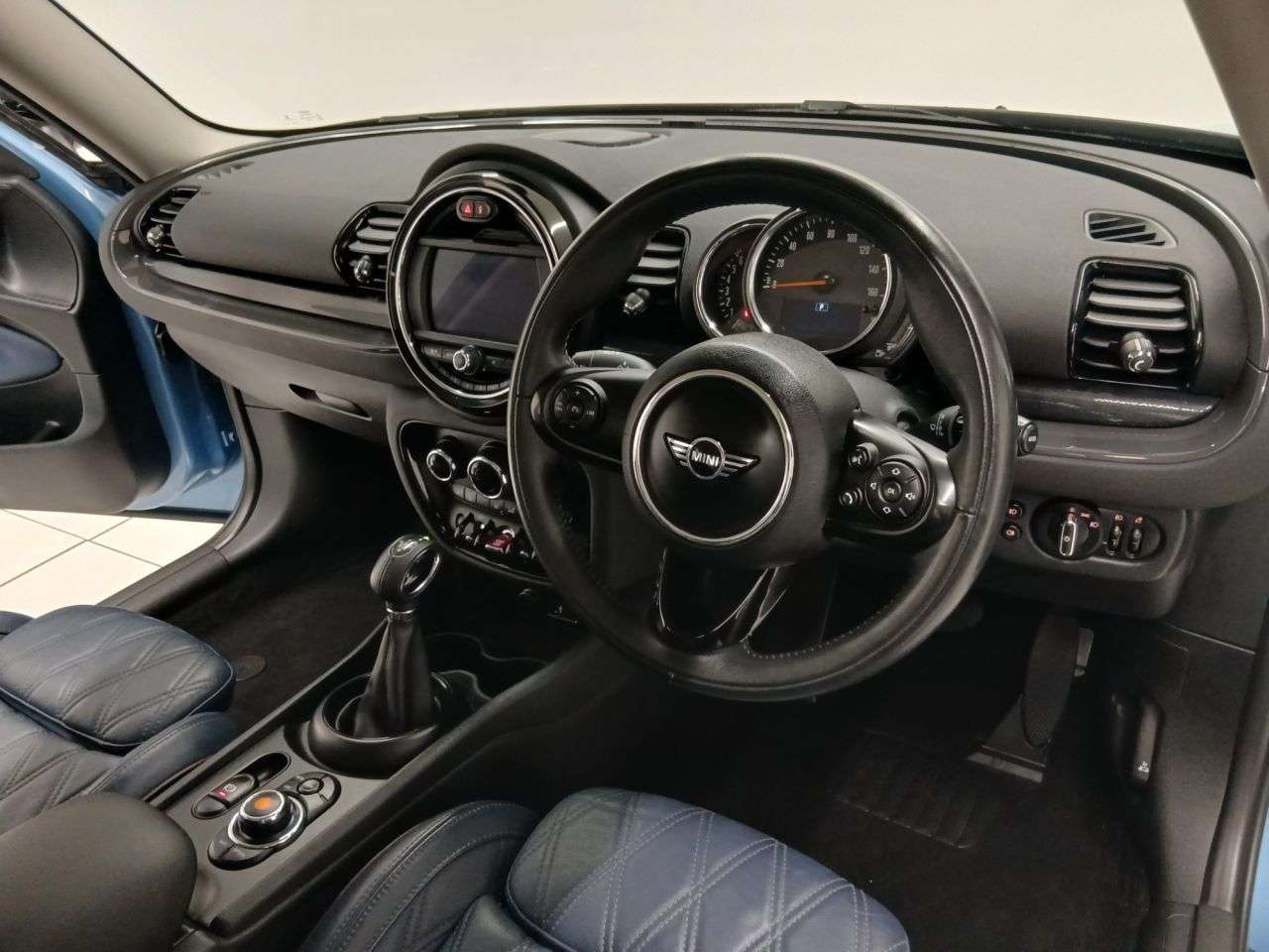 2018 MINI CLUBMAN 2018 MINI CLUBMAN