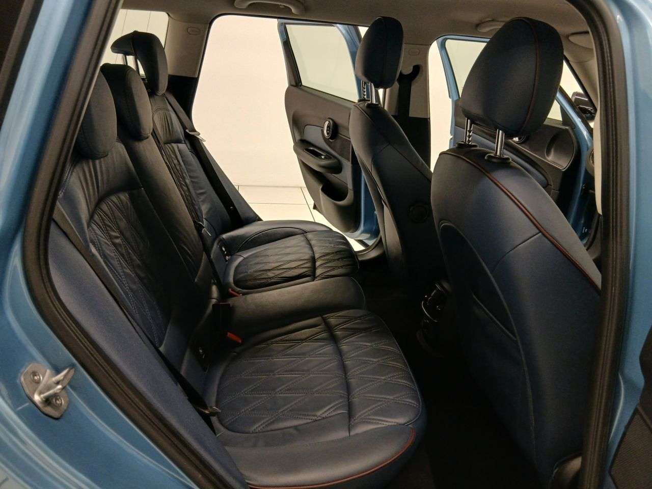 2018 MINI CLUBMAN 2018 MINI CLUBMAN