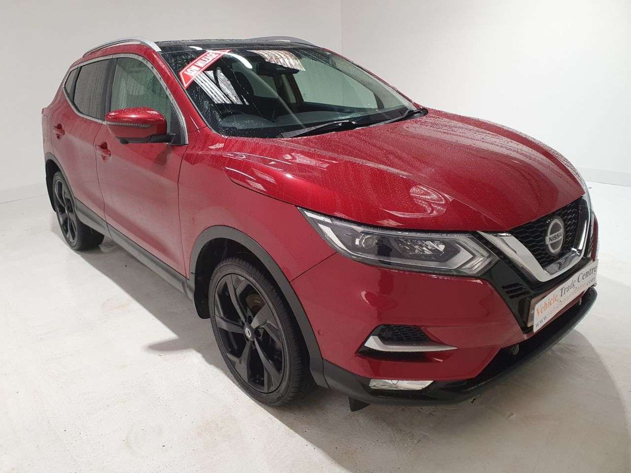 A 2018 NISSAN QASHQAI 1.2 DIG-T Tekna SUV 5dr Petrol Manual Euro 6 (s/s) (115 ps) A 2018 NISSAN QASHQAI 1.2 DIG-T Tekna SUV 5dr Petrol Manual Euro 6 (s/s) (115 ps)