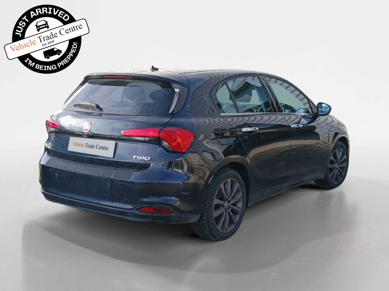 A 2017 FIAT TIPO 1.4 MPI Lounge Hatchback 5dr Petrol Manual Euro 6 (95 ps) A 2017 FIAT TIPO 1.4 MPI Lounge Hatchback 5dr Petrol Manual Euro 6 (95 ps)