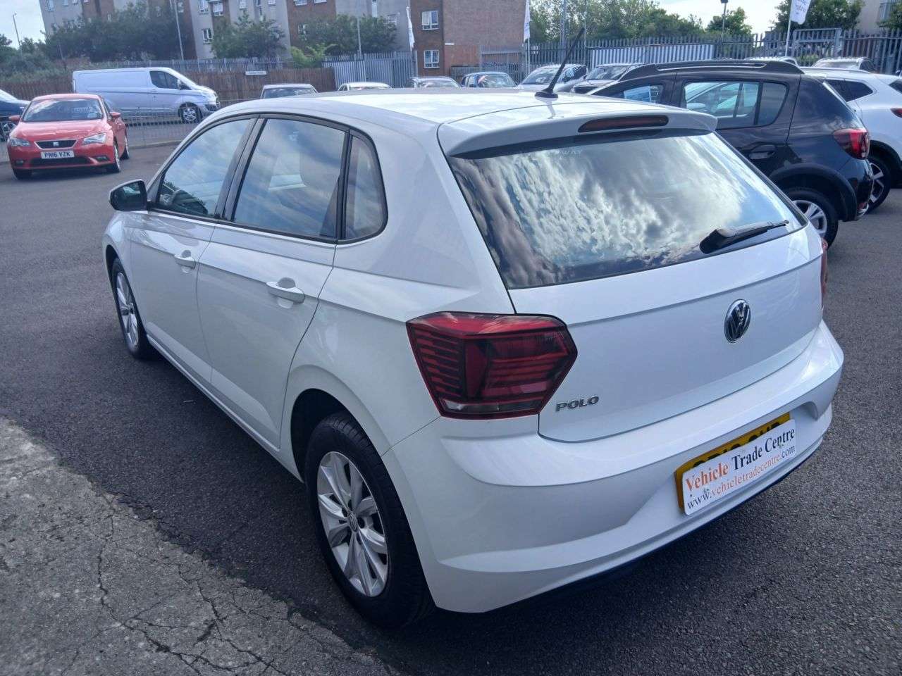 A 2018 VOLKSWAGEN POLO 1.0 TSI SE Hatchback 5dr Petrol Manual Euro 6 (s/s) (95 ps) A 2018 VOLKSWAGEN POLO 1.0 TSI SE Hatchback 5dr Petrol Manual Euro 6 (s/s) (95 ps)