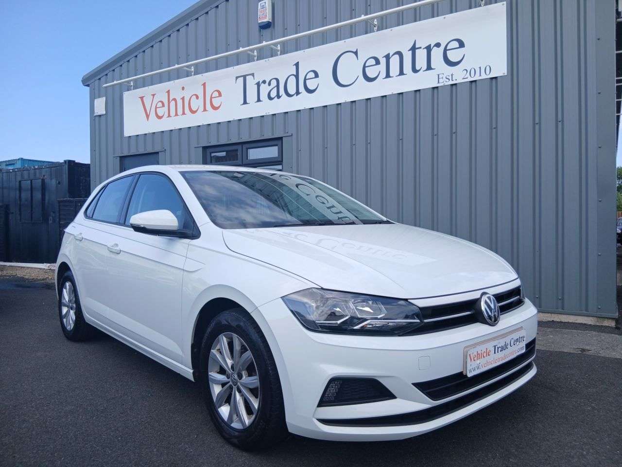 A 2018 VOLKSWAGEN POLO 1.0 TSI SE Hatchback 5dr Petrol Manual Euro 6 (s/s) (95 ps) A 2018 VOLKSWAGEN POLO 1.0 TSI SE Hatchback 5dr Petrol Manual Euro 6 (s/s) (95 ps)