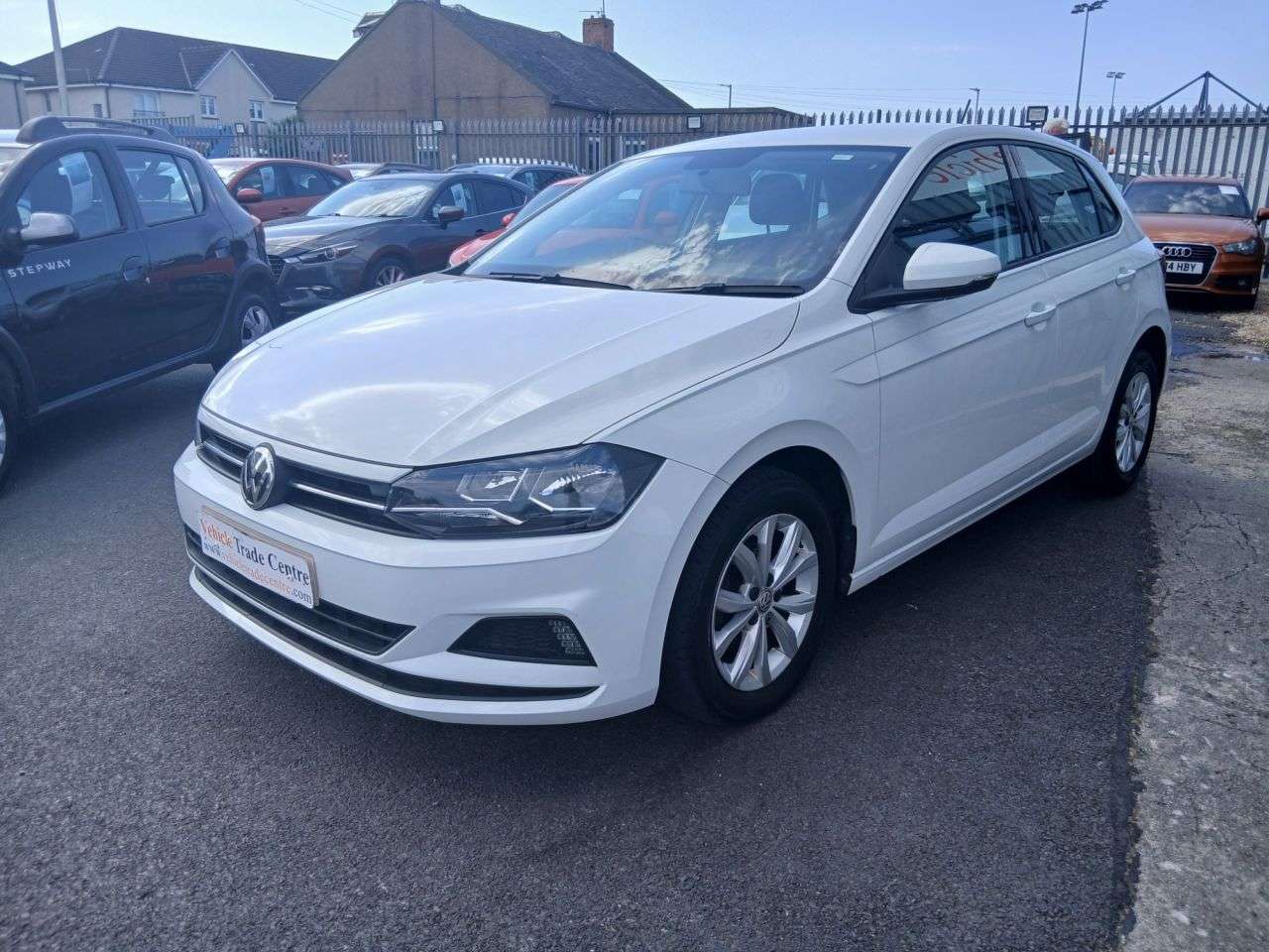 A 2018 VOLKSWAGEN POLO 1.0 TSI SE Hatchback 5dr Petrol Manual Euro 6 (s/s) (95 ps) A 2018 VOLKSWAGEN POLO 1.0 TSI SE Hatchback 5dr Petrol Manual Euro 6 (s/s) (95 ps)