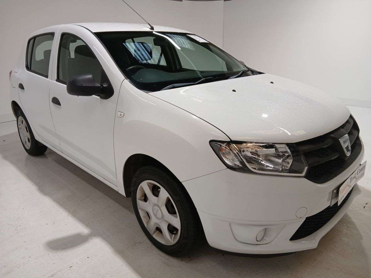 A 2016 DACIA SANDERO 1.2 Ambiance Hatchback 5dr Petrol Manual Euro 6 (75 ps) A 2016 DACIA SANDERO 1.2 Ambiance Hatchback 5dr Petrol Manual Euro 6 (75 ps)
