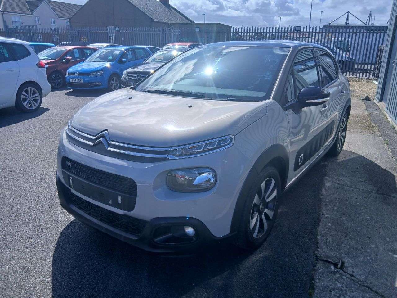 A 2017 CITROEN C3 1.2 PureTech Flair Hatchback 5dr Petrol Manual Euro 6 (82 ps) A 2017 CITROEN C3 1.2 PureTech Flair Hatchback 5dr Petrol Manual Euro 6 (82 ps)