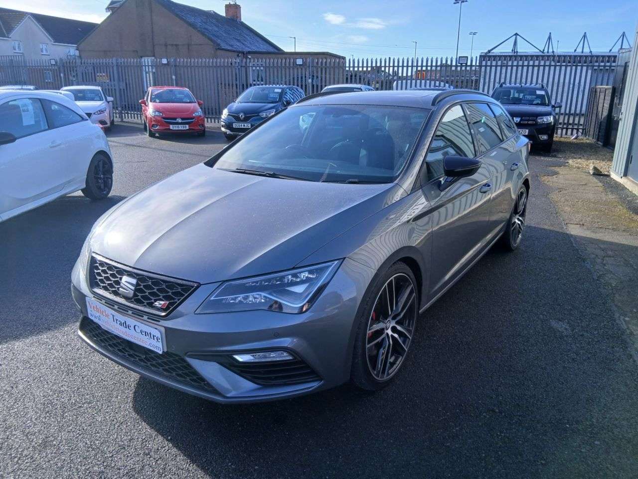 A 2017 SEAT LEON 2.0 TSI Cupra 300 ST 5dr Petrol DSG 4Drive Euro 6 (s/s) (300 ps) A 2017 SEAT LEON 2.0 TSI Cupra 300 ST 5dr Petrol DSG 4Drive Euro 6 (s/s) (300 ps)