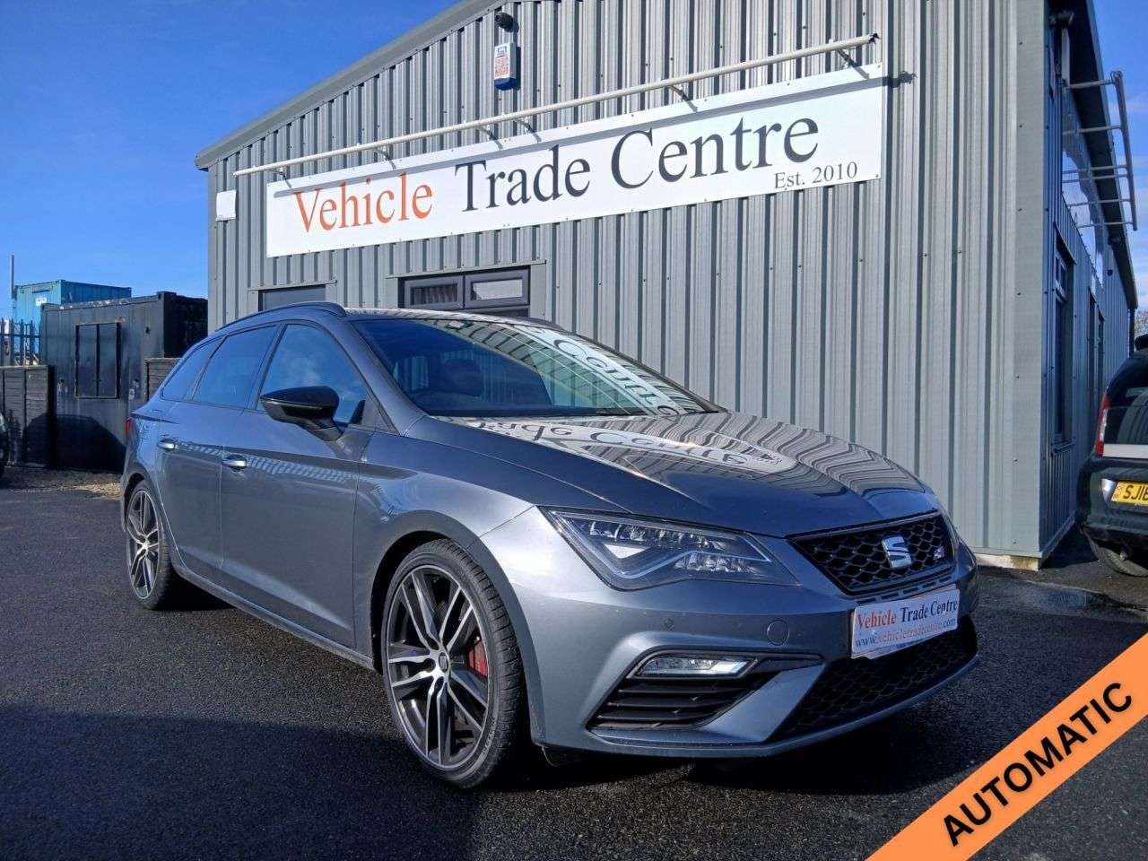 A 2017 SEAT LEON 2.0 TSI Cupra 300 ST 5dr Petrol DSG 4Drive Euro 6 (s/s) (300 ps) A 2017 SEAT LEON 2.0 TSI Cupra 300 ST 5dr Petrol DSG 4Drive Euro 6 (s/s) (300 ps)