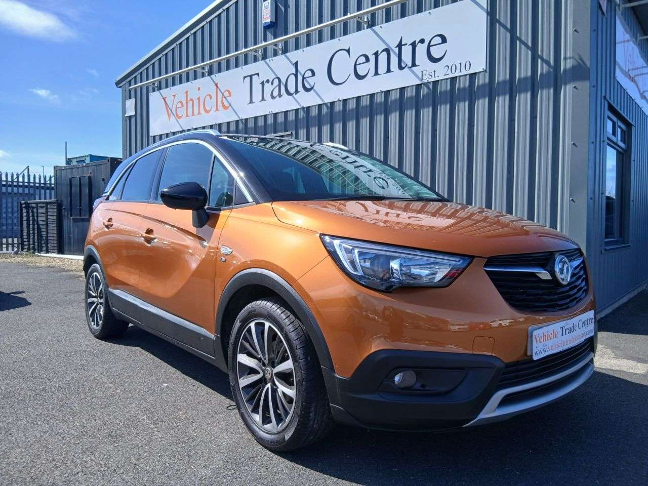 A 2018 VAUXHALL CROSSLAND X 1.2 Elite SUV 5dr Petrol Manual Euro 6 (81 ps) A 2018 VAUXHALL CROSSLAND X 1.2 Elite SUV 5dr Petrol Manual Euro 6 (81 ps)