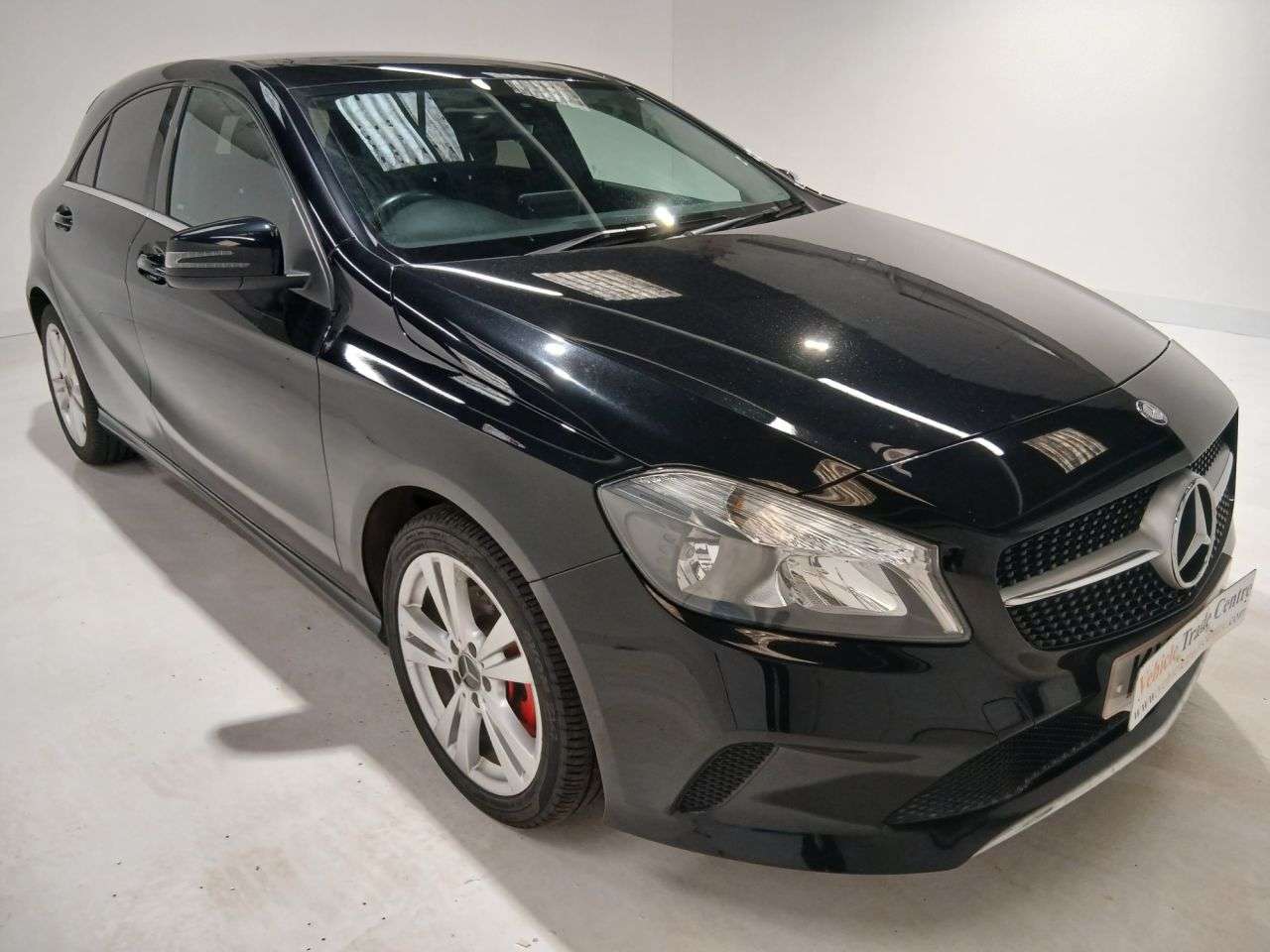 A 2016 MERCEDES-BENZ A CLASS 1.6 A180 Sport Hatchback 5dr Petrol 7G-DCT Euro 6 (s/s) (122 ps) A 2016 MERCEDES-BENZ A CLASS 1.6 A180 Sport Hatchback 5dr Petrol 7G-DCT Euro 6 (s/s) (122 ps)