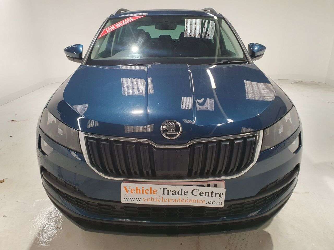 A 2018 SKODA KAROQ 1.0 TSI SE Nav Plus SUV 5dr Petrol Manual Euro 6 (s/s) (115 ps) A 2018 SKODA KAROQ 1.0 TSI SE Nav Plus SUV 5dr Petrol Manual Euro 6 (s/s) (115 ps)