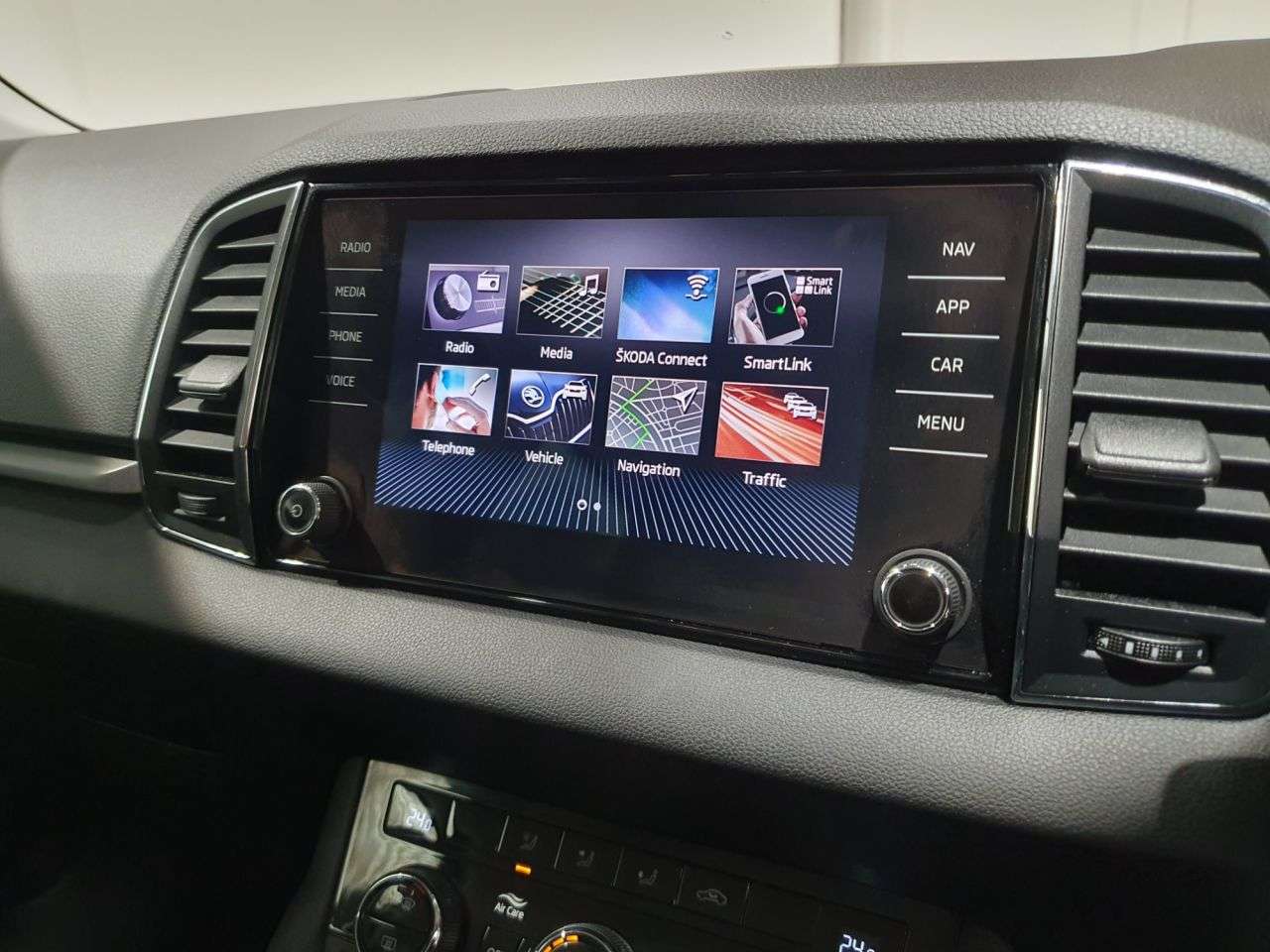 2018 SKODA KAROQ 2018 SKODA KAROQ