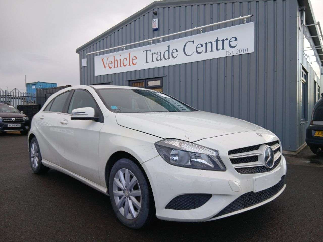 A 2015 MERCEDES-BENZ A CLASS 1.5 A180 CDI SE Hatchback 5dr Diesel 7G-DCT Euro 5 (s/s) (109 ps) A 2015 MERCEDES-BENZ A CLASS 1.5 A180 CDI SE Hatchback 5dr Diesel 7G-DCT Euro 5 (s/s) (109 ps)