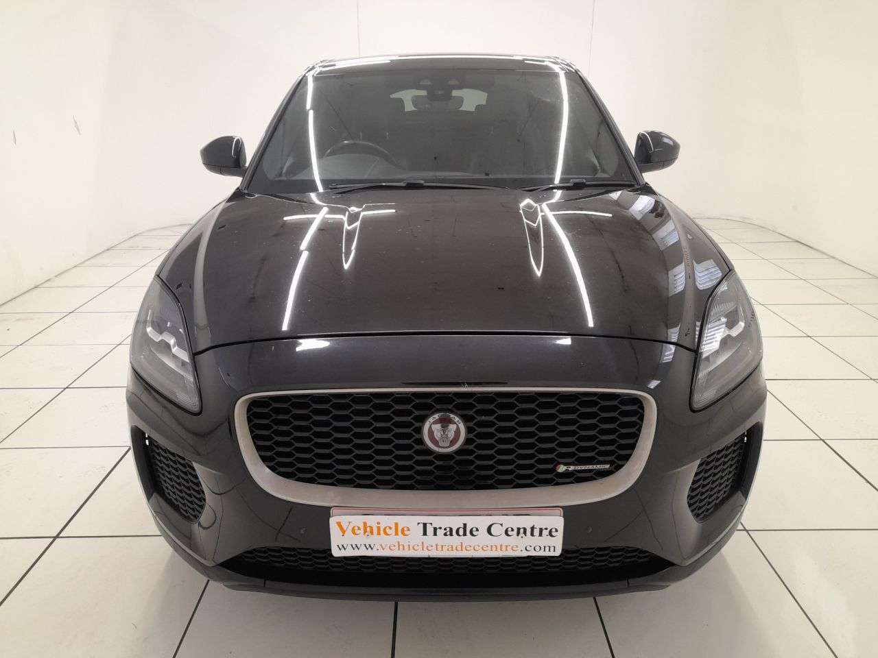 A 2019 JAGUAR E-PACE 2.0 D180 R-Dynamic HSE SUV 5dr Diesel Auto AWD Euro 6 (s/s) (180 ps) A 2019 JAGUAR E-PACE 2.0 D180 R-Dynamic HSE SUV 5dr Diesel Auto AWD Euro 6 (s/s) (180 ps)