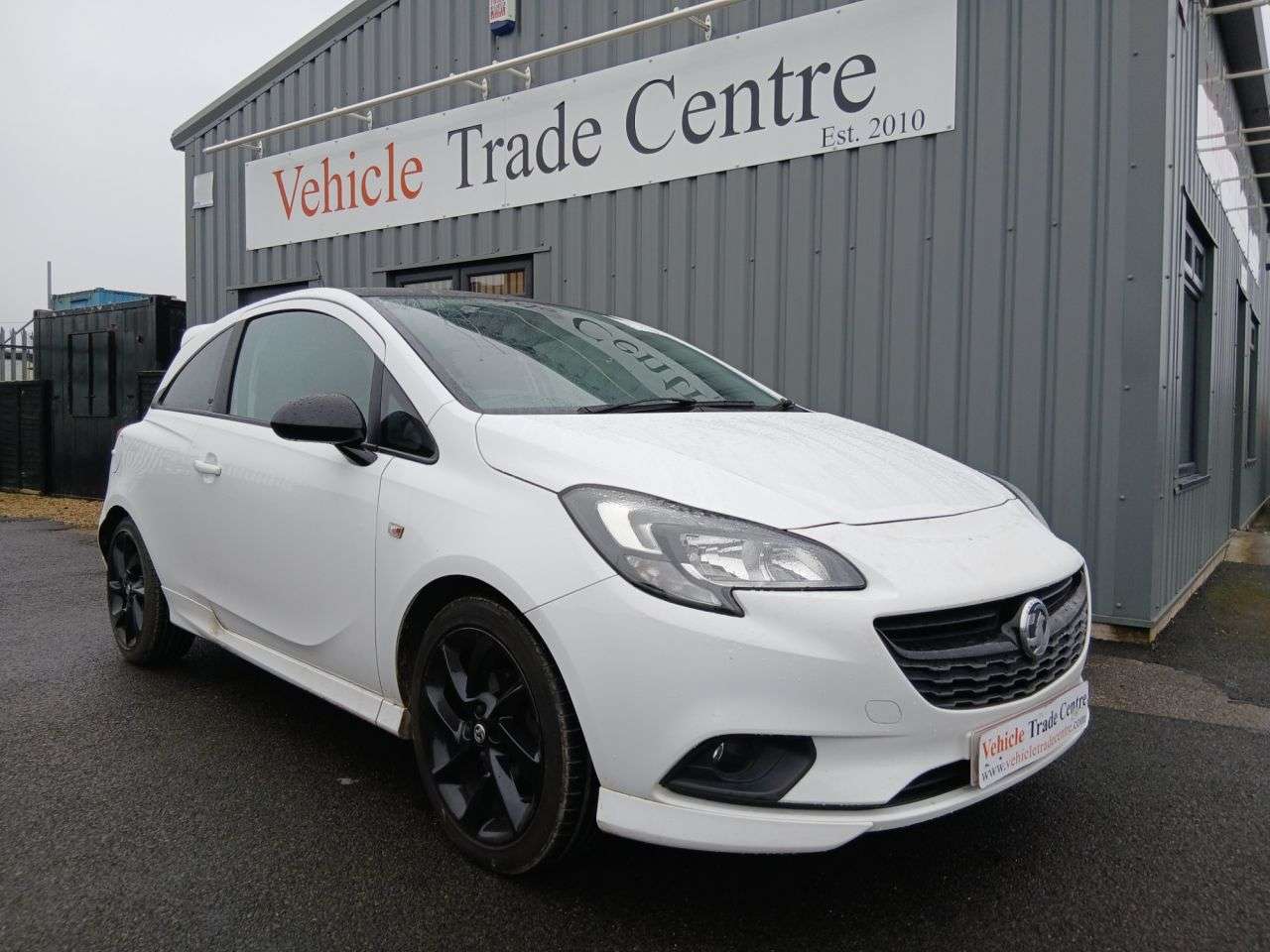A 2018 VAUXHALL CORSA 1.4i ecoTEC SRi VX Line Nav Black Hatchback 3dr Petrol Manual Euro 6 (90 ps A 2018 VAUXHALL CORSA 1.4i ecoTEC SRi VX Line Nav Black Hatchback 3dr Petrol Manual Euro 6 (90 ps