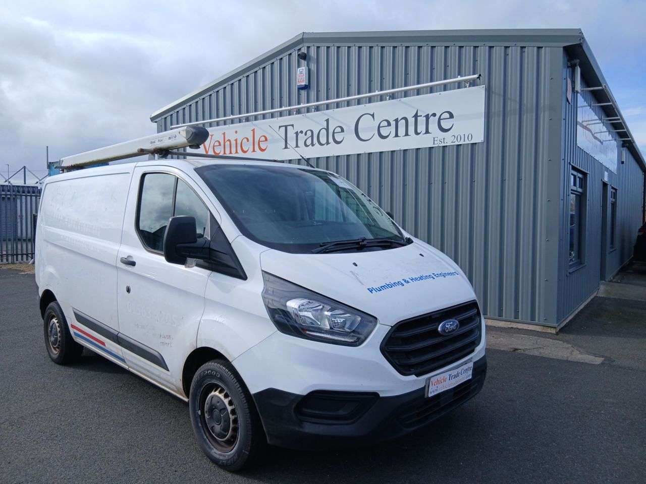 A 2019 FORD TRANSIT CUSTOM 2.0 300 EcoBlue Panel Van 5dr Diesel Manual L1 H1 Euro 6 (105 ps) A 2019 FORD TRANSIT CUSTOM 2.0 300 EcoBlue Panel Van 5dr Diesel Manual L1 H1 Euro 6 (105 ps)