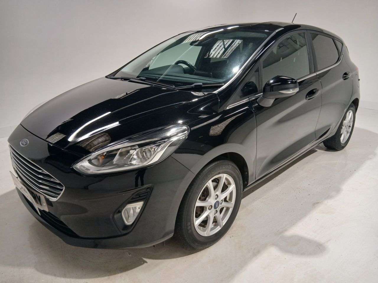 A 2018 FORD FIESTA 1.1 Ti-VCT Zetec Hatchback 5dr Petrol Manual Euro 6 (s/s) (85 ps) A 2018 FORD FIESTA 1.1 Ti-VCT Zetec Hatchback 5dr Petrol Manual Euro 6 (s/s) (85 ps)