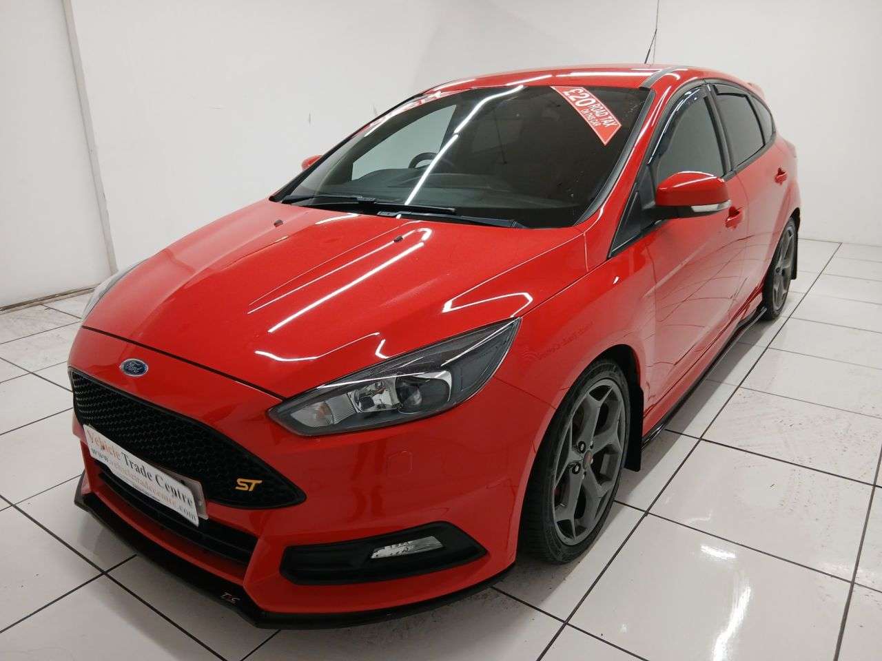 A 2016 FORD FOCUS 2.0 TDCi ST-3 Hatchback 5dr Diesel Manual Euro 6 (s/s) (185 ps) A 2016 FORD FOCUS 2.0 TDCi ST-3 Hatchback 5dr Diesel Manual Euro 6 (s/s) (185 ps)