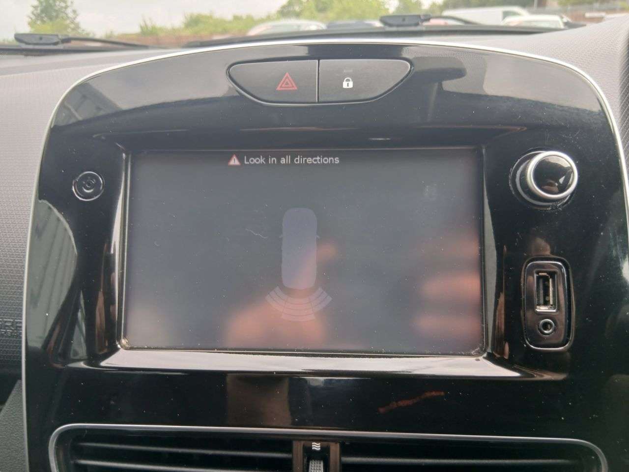 2017 RENAULT CLIO 2017 RENAULT CLIO