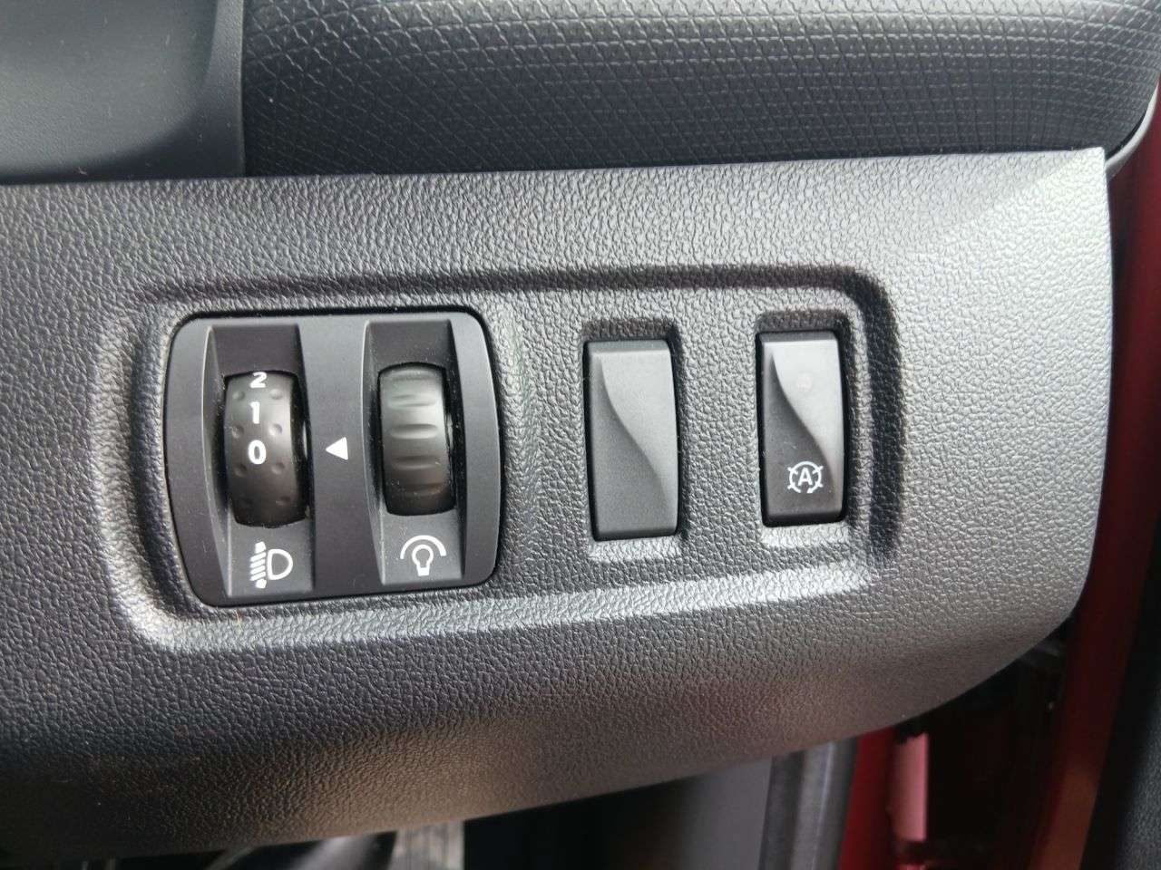2017 RENAULT CLIO 2017 RENAULT CLIO