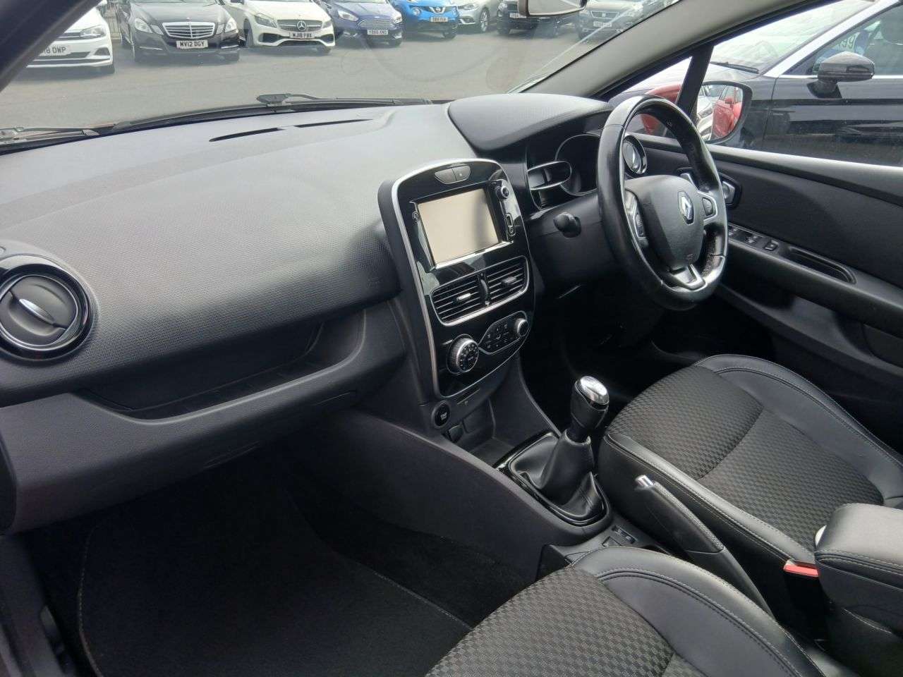 2017 RENAULT CLIO 2017 RENAULT CLIO