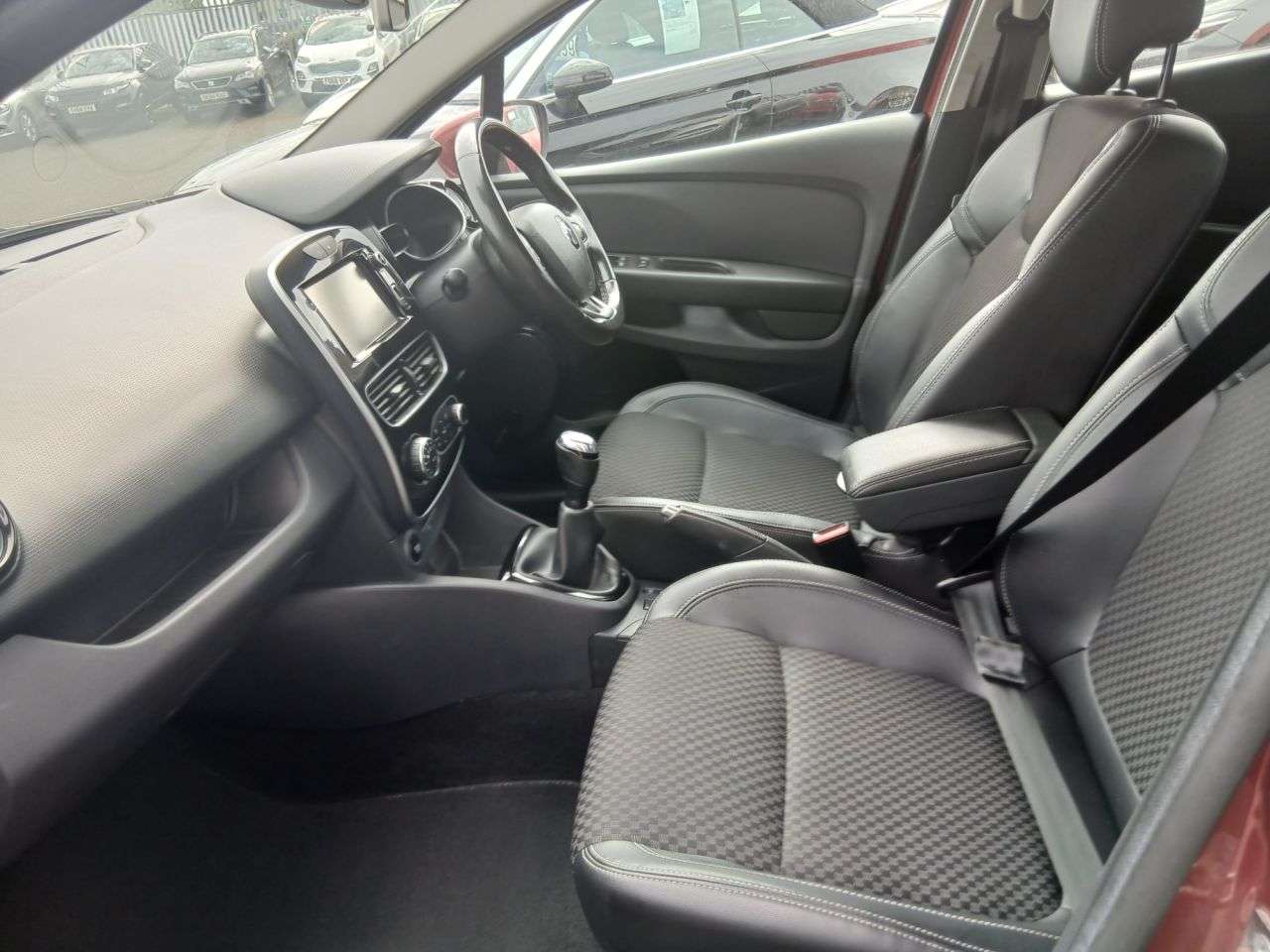 2017 RENAULT CLIO 2017 RENAULT CLIO