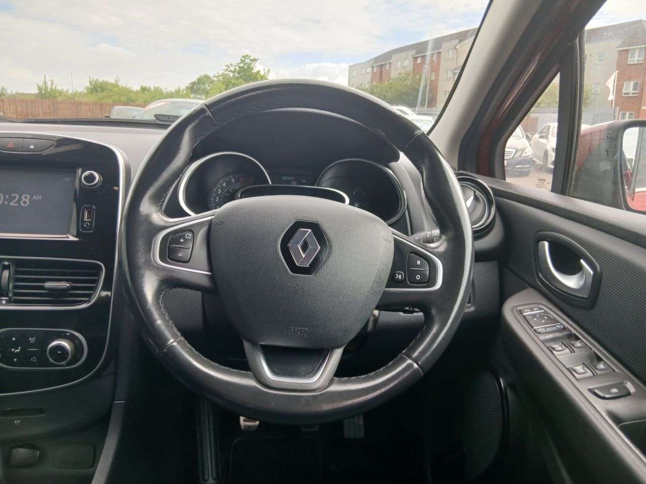 2017 RENAULT CLIO 2017 RENAULT CLIO