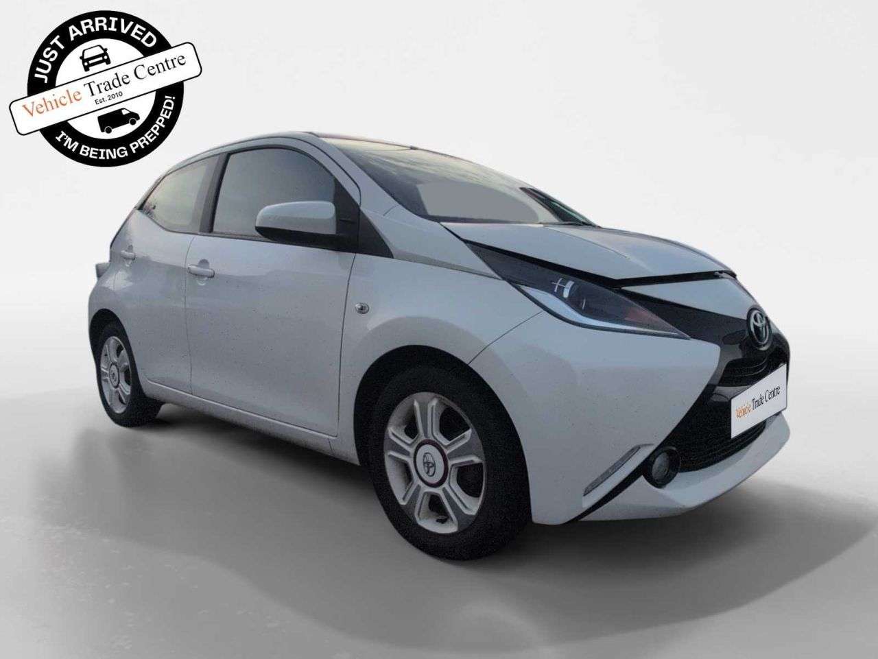 A 2017 TOYOTA AYGO 1.0 VVT-i x-claim Funroof 5dr Petrol Manual Euro 6 (68 ps) A 2017 TOYOTA AYGO 1.0 VVT-i x-claim Funroof 5dr Petrol Manual Euro 6 (68 ps)