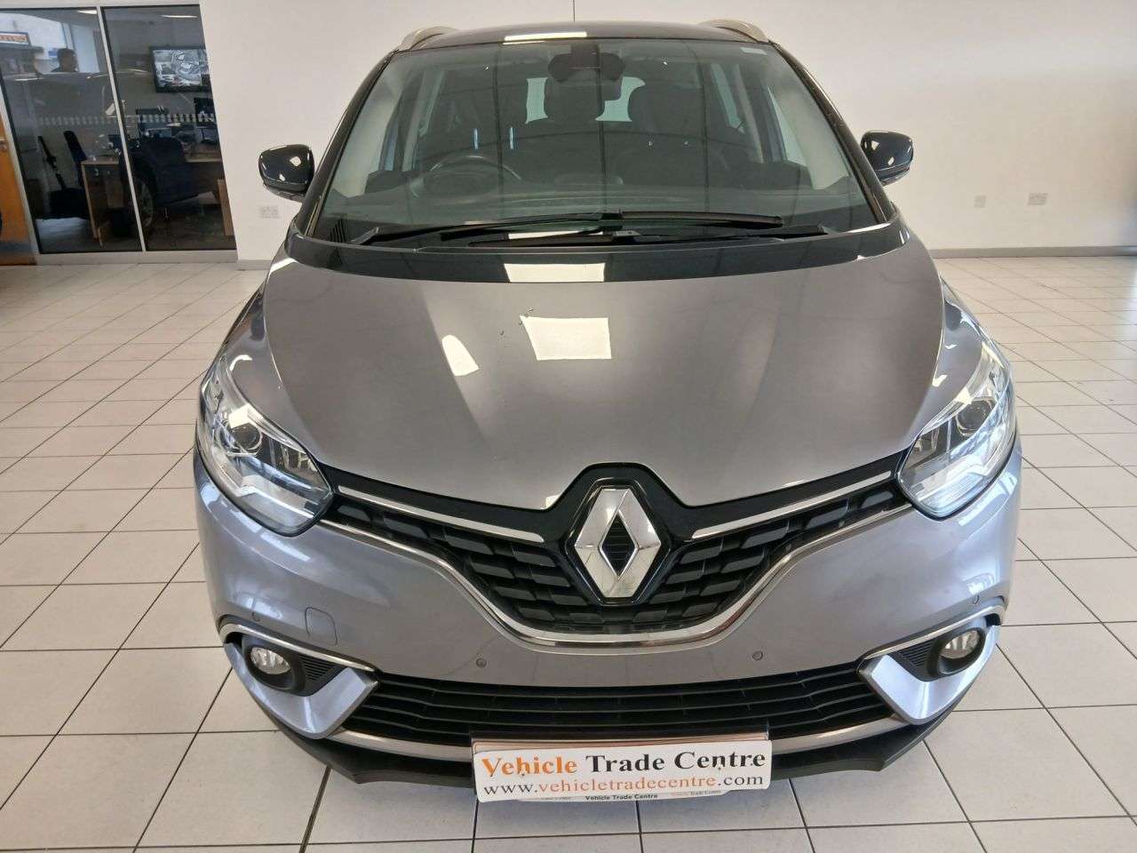 A 2017 RENAULT GRAND SCENIC 1.6 dCi Dynamique S Nav MPV 5dr Diesel Manual Euro 6 (s/s) (130 ps) A 2017 RENAULT GRAND SCENIC 1.6 dCi Dynamique S Nav MPV 5dr Diesel Manual Euro 6 (s/s) (130 ps)