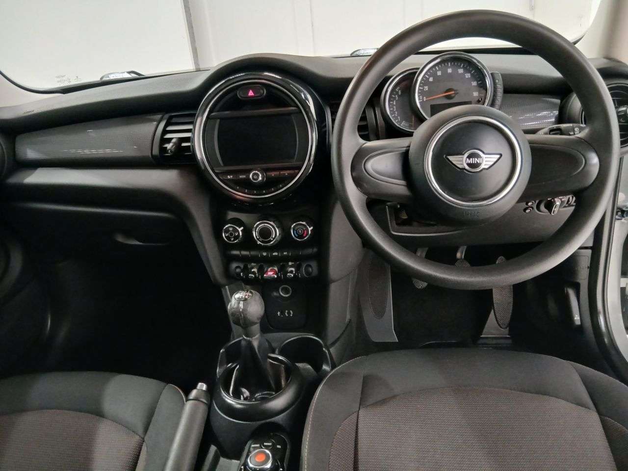 2017 MINI HATCH 2017 MINI HATCH