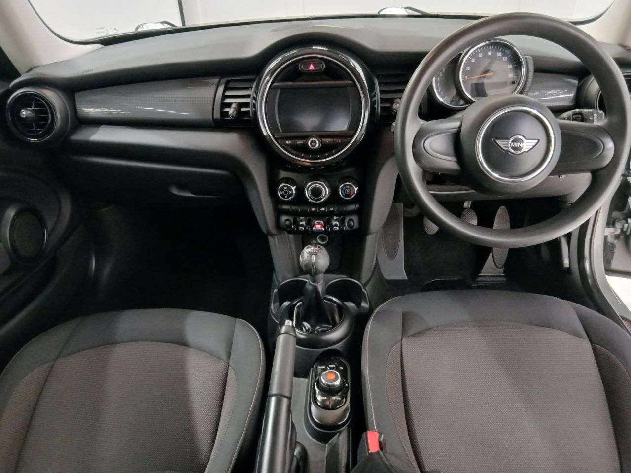 2017 MINI HATCH 2017 MINI HATCH