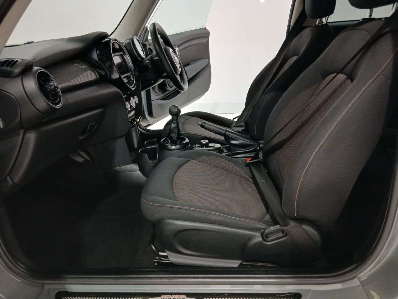 2017 MINI HATCH 2017 MINI HATCH