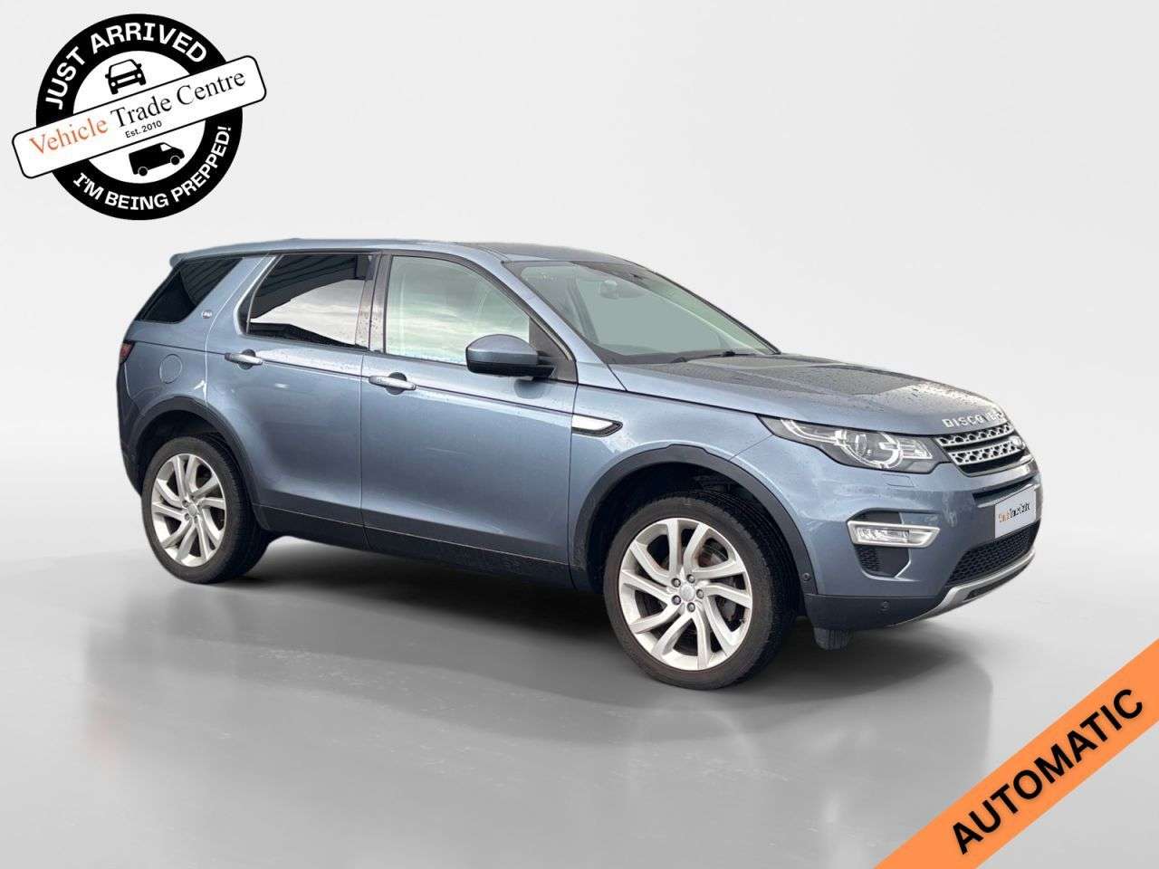 A 2018 LAND ROVER DISCOVERY SPORT 2.0 TD4 HSE Luxury SUV 5dr Diesel Auto 4WD Euro 6 (s/s) (180 ps) A 2018 LAND ROVER DISCOVERY SPORT 2.0 TD4 HSE Luxury SUV 5dr Diesel Auto 4WD Euro 6 (s/s) (180 ps)
