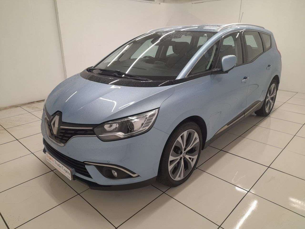 A 2018 RENAULT GRAND SCENIC 1.6 dCi Dynamique Nav MPV 5dr Diesel Manual Euro 6 (s/s) (130 ps) A 2018 RENAULT GRAND SCENIC 1.6 dCi Dynamique Nav MPV 5dr Diesel Manual Euro 6 (s/s) (130 ps)