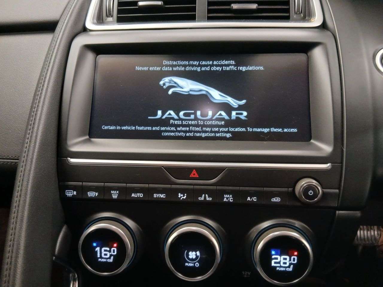 2018 JAGUAR E-PACE 2018 JAGUAR E-PACE