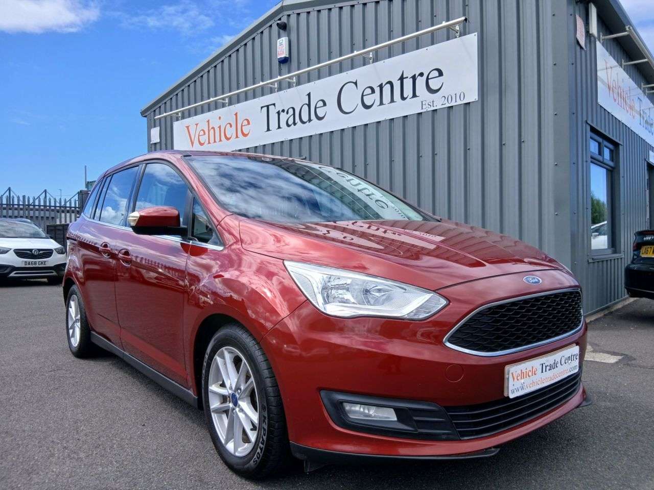 A 2017 FORD GRAND C-MAX 1.5 TDCi Zetec MPV 5dr Diesel Manual Euro 6 (s/s) (120 ps) A 2017 FORD GRAND C-MAX 1.5 TDCi Zetec MPV 5dr Diesel Manual Euro 6 (s/s) (120 ps)