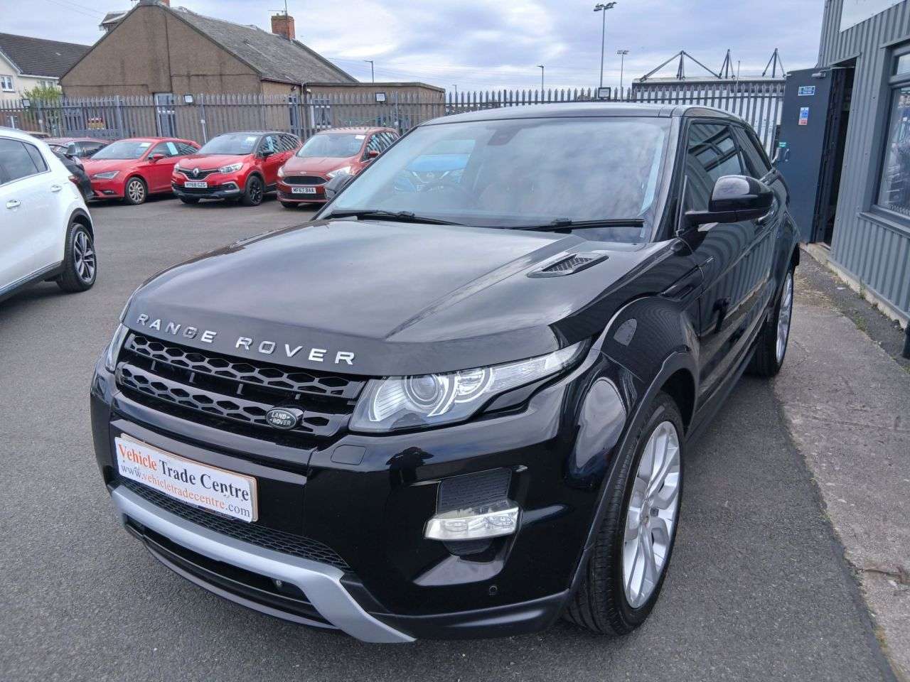 A 2014 LAND ROVER RANGE ROVER EVOQUE 2.2 SD4 Dynamic Coupe 3dr Diesel Manual 4WD Euro 5 (s/s) (190 ps) A 2014 LAND ROVER RANGE ROVER EVOQUE 2.2 SD4 Dynamic Coupe 3dr Diesel Manual 4WD Euro 5 (s/s) (190 ps)