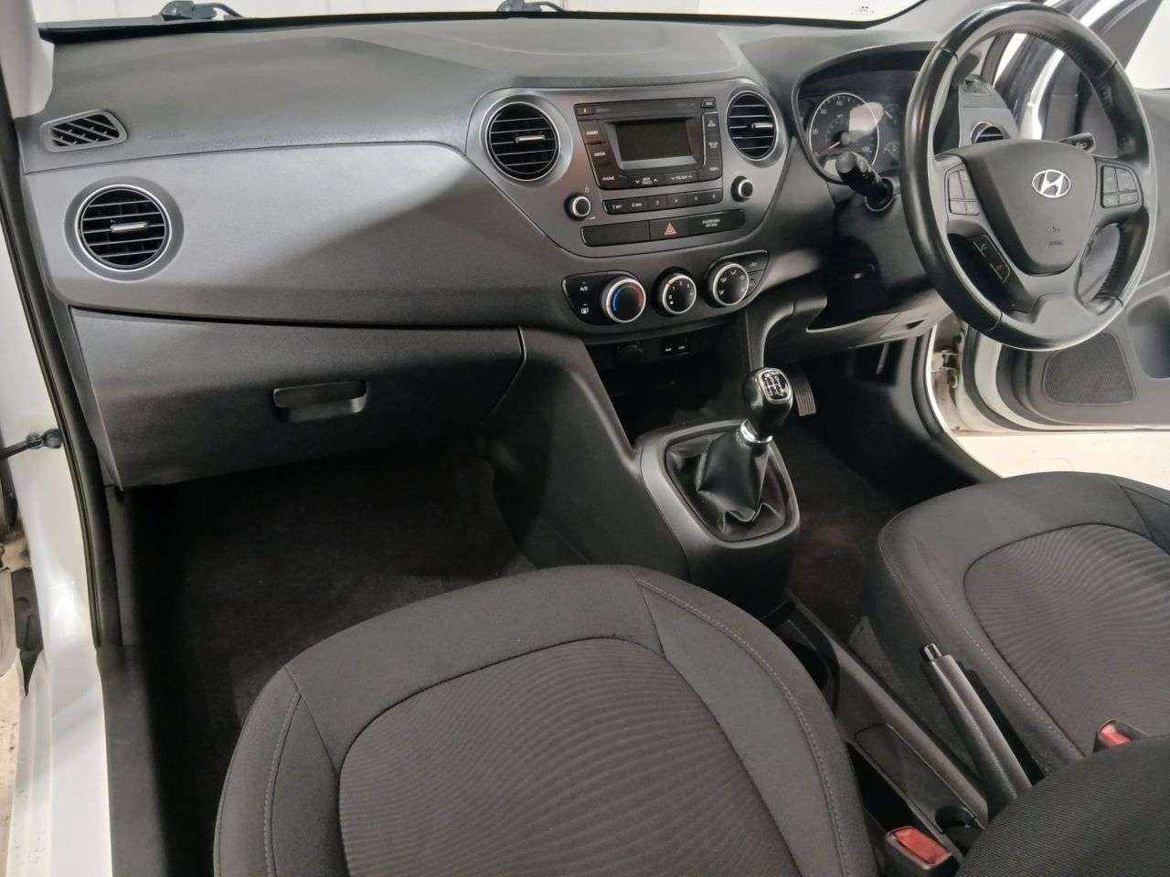 2018 HYUNDAI I10 2018 HYUNDAI I10