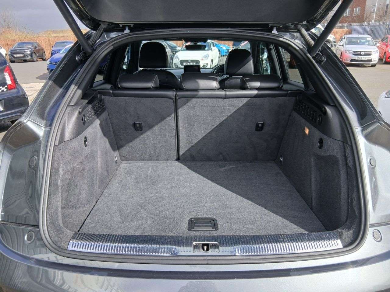 2015 AUDI Q3 2015 AUDI Q3