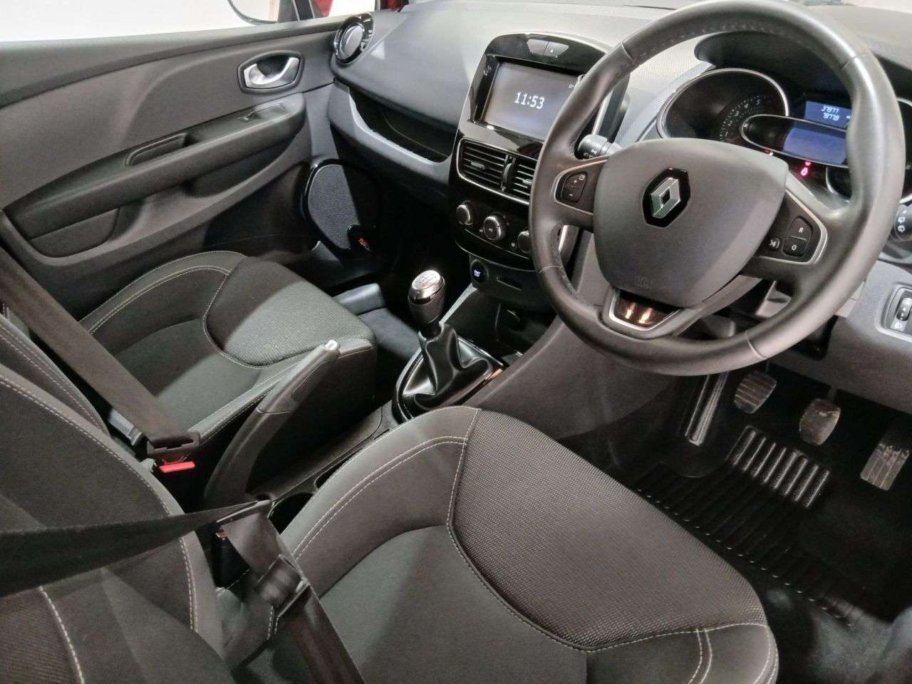 2018 RENAULT CLIO 2018 RENAULT CLIO