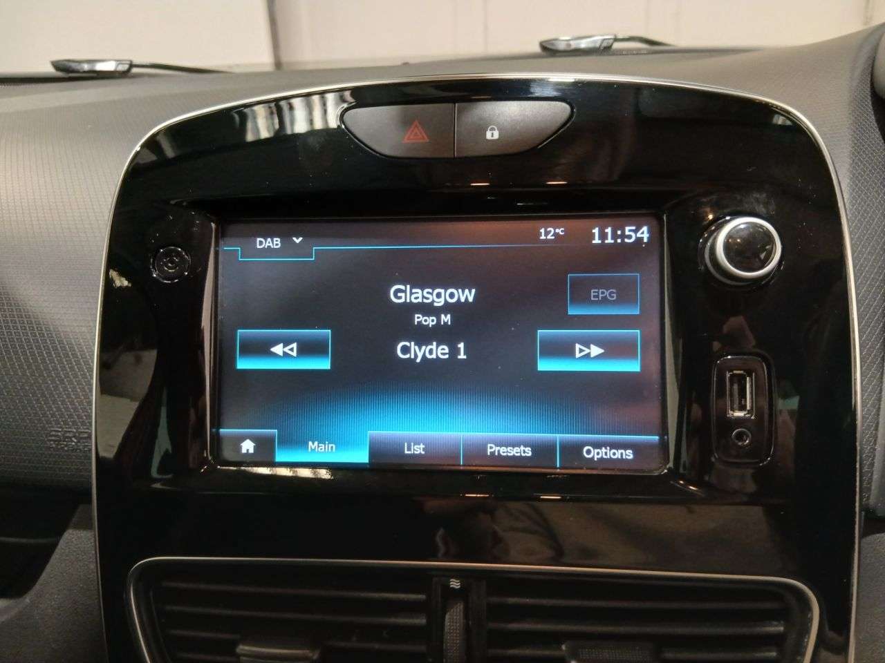 2018 RENAULT CLIO 2018 RENAULT CLIO