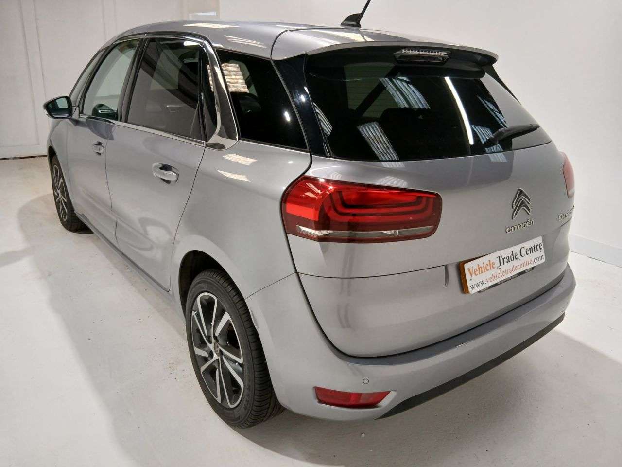 A 2019 CITROEN C4 SPACETOURER 1.2 PureTech Feel MPV 5dr Petrol Manual Euro 6 (s/s) (130 ps) A 2019 CITROEN C4 SPACETOURER 1.2 PureTech Feel MPV 5dr Petrol Manual Euro 6 (s/s) (130 ps)