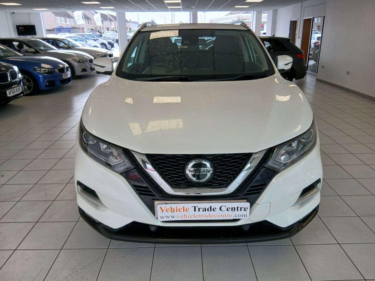 A 2019 NISSAN QASHQAI 1.3 DIG-T N-Connecta SUV 5dr Petrol Manual Euro 6 (s/s) (160 ps) A 2019 NISSAN QASHQAI 1.3 DIG-T N-Connecta SUV 5dr Petrol Manual Euro 6 (s/s) (160 ps)