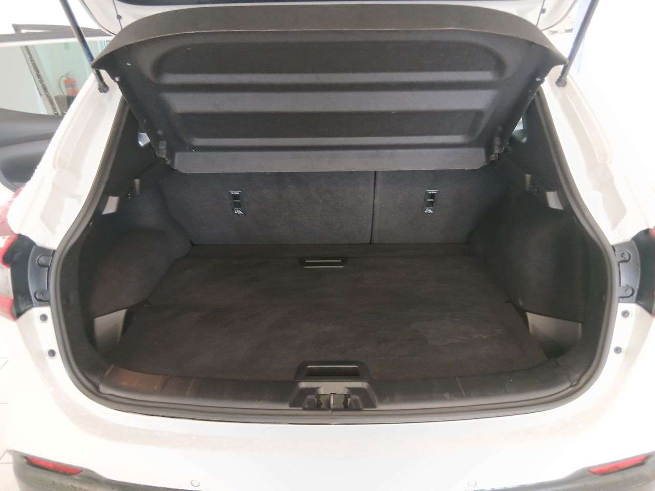 A 2019 NISSAN QASHQAI 1.3 DIG-T N-Connecta SUV 5dr Petrol Manual Euro 6 (s/s) (160 ps) A 2019 NISSAN QASHQAI 1.3 DIG-T N-Connecta SUV 5dr Petrol Manual Euro 6 (s/s) (160 ps)
