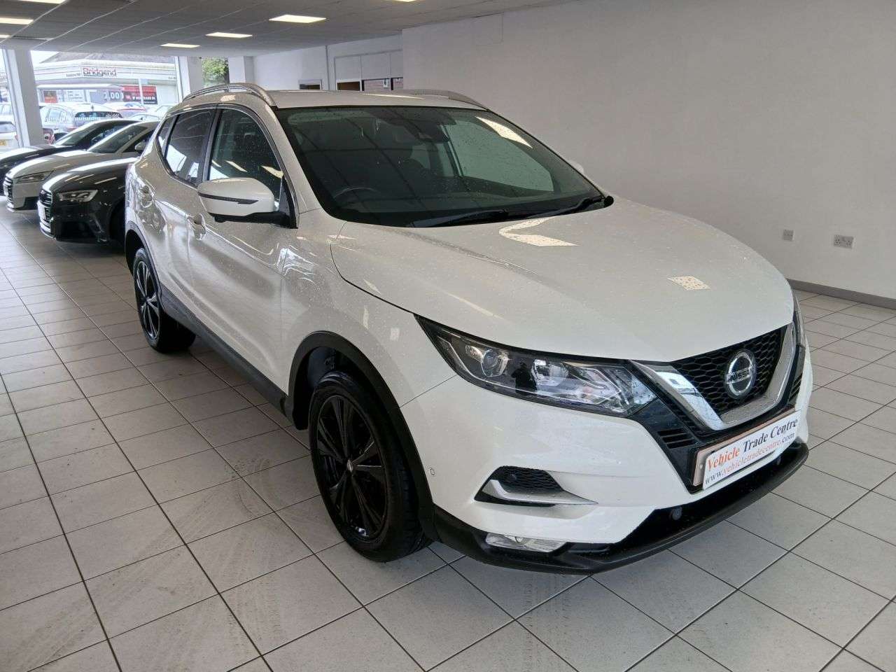 A 2019 NISSAN QASHQAI 1.3 DIG-T N-Connecta SUV 5dr Petrol Manual Euro 6 (s/s) (160 ps) A 2019 NISSAN QASHQAI 1.3 DIG-T N-Connecta SUV 5dr Petrol Manual Euro 6 (s/s) (160 ps)