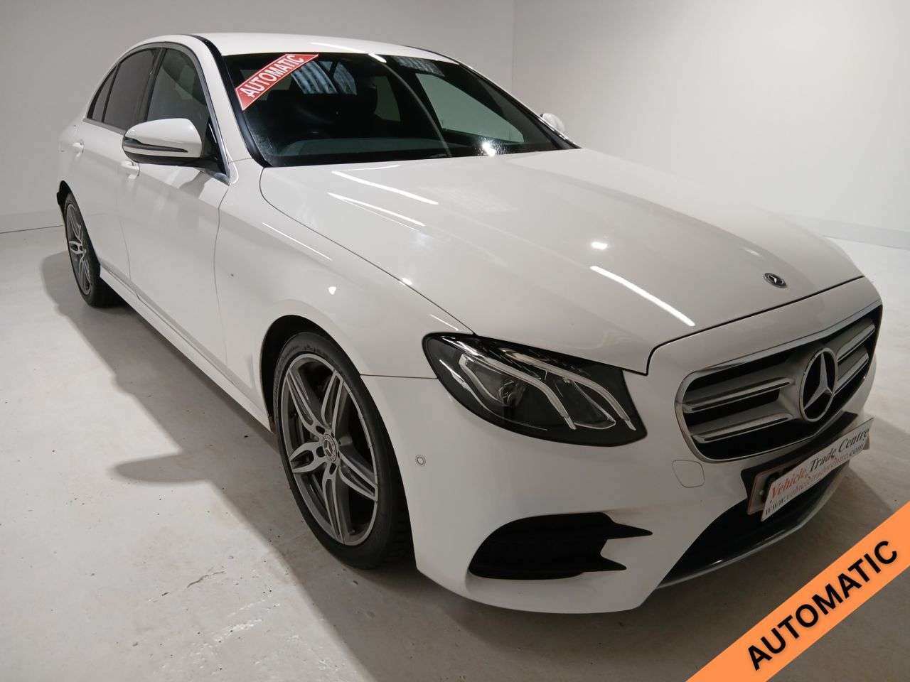 A 2019 MERCEDES-BENZ E CLASS 2.0 E200 AMG Line Saloon 4dr Petrol G-Tronic+ Euro 6 (s/s) (184 ps) A 2019 MERCEDES-BENZ E CLASS 2.0 E200 AMG Line Saloon 4dr Petrol G-Tronic+ Euro 6 (s/s) (184 ps)