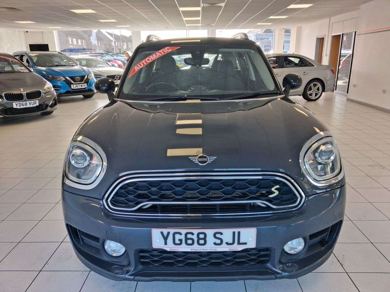 A 2019 MINI COUNTRYMAN 1.5 7.6kWh GPF Cooper SE SUV 5dr Petrol Plug-in Hybrid Auto ALL4 Euro 6 (s/ A 2019 MINI COUNTRYMAN 1.5 7.6kWh GPF Cooper SE SUV 5dr Petrol Plug-in Hybrid Auto ALL4 Euro 6 (s/
