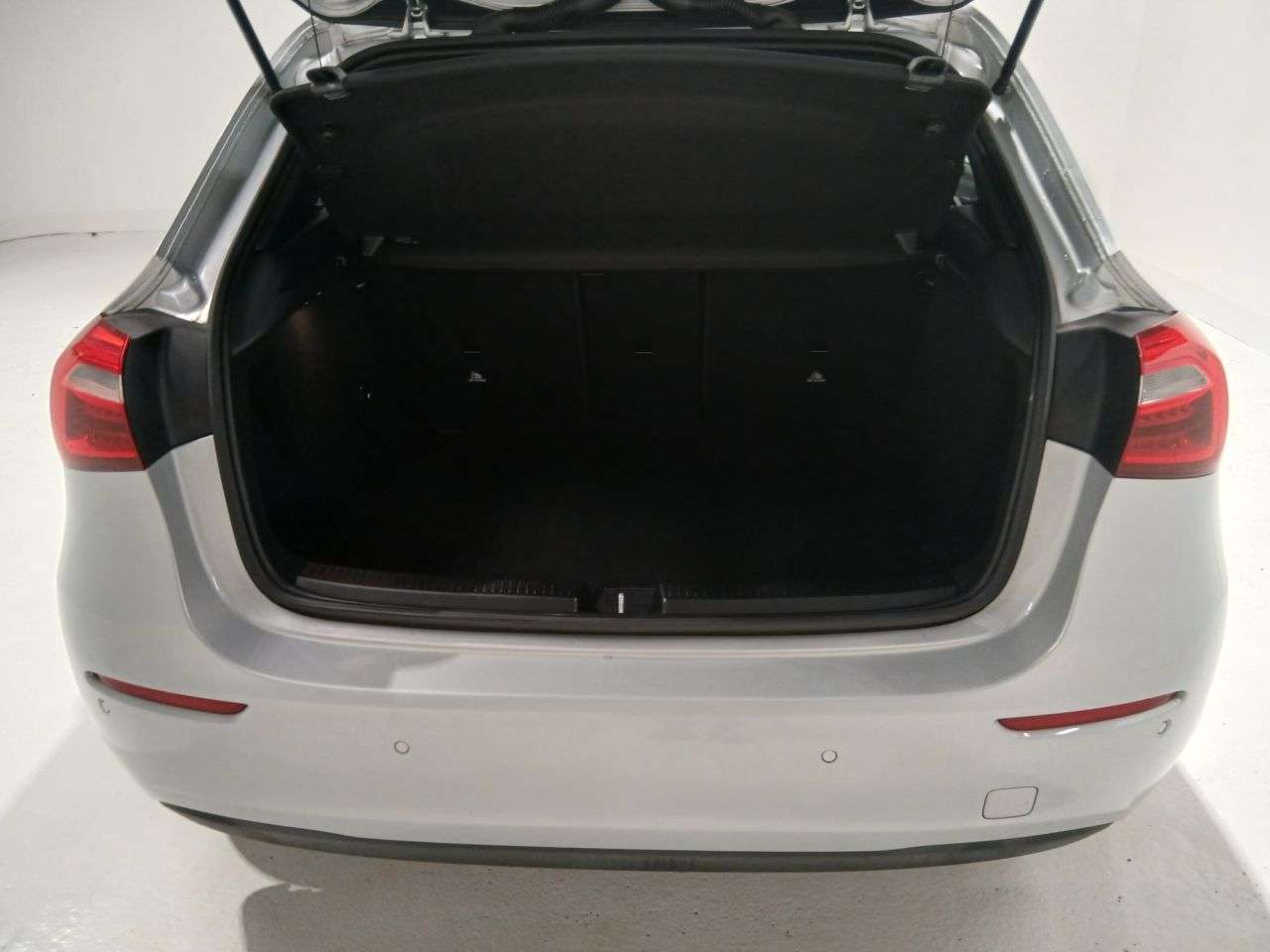 2018 MERCEDES-BENZ A CLASS 2018 MERCEDES-BENZ A CLASS