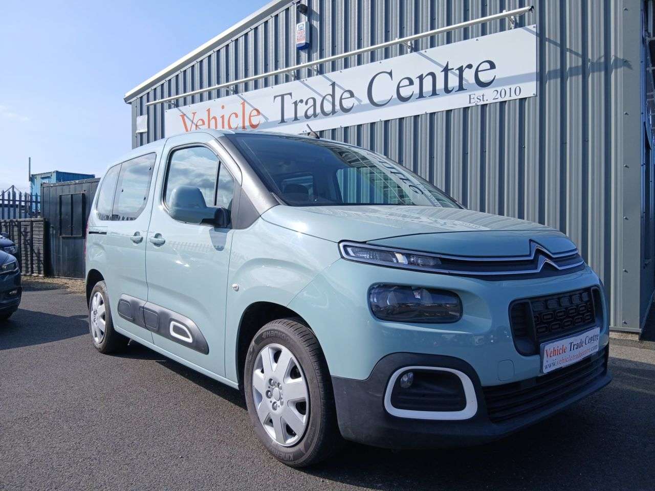 A 2019 CITROEN BERLINGO 1.5 BlueHDi Feel M MPV 5dr Diesel EAT Euro 6 (s/s) (130 ps) A 2019 CITROEN BERLINGO 1.5 BlueHDi Feel M MPV 5dr Diesel EAT Euro 6 (s/s) (130 ps)